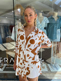 Chic Abstract Print Blouse